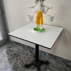 60x60 12mm MDFLAM Döküm Ayaklı Masa